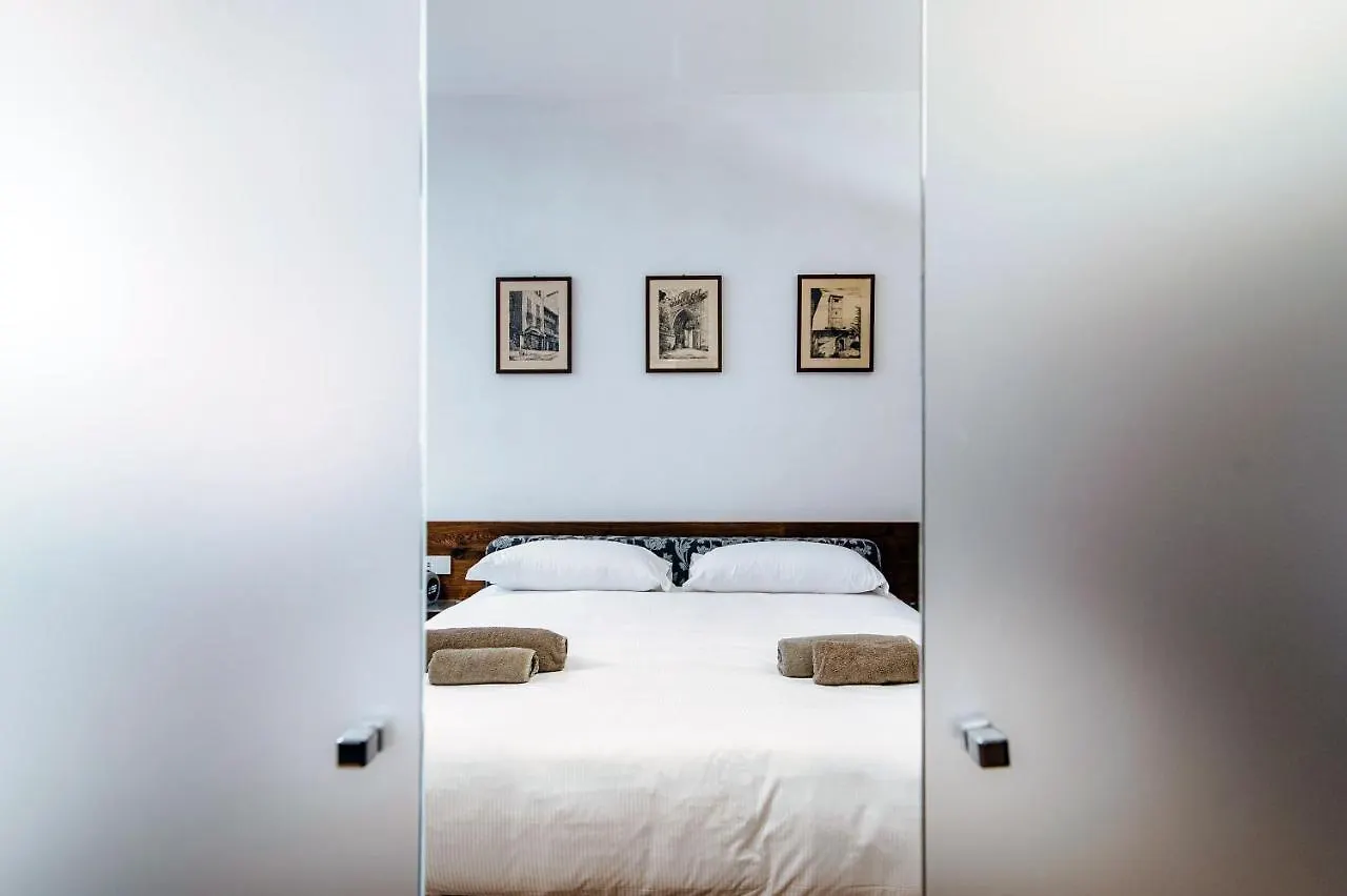 Lägenhet Suite Lo Storico - The House Of Travelers Como